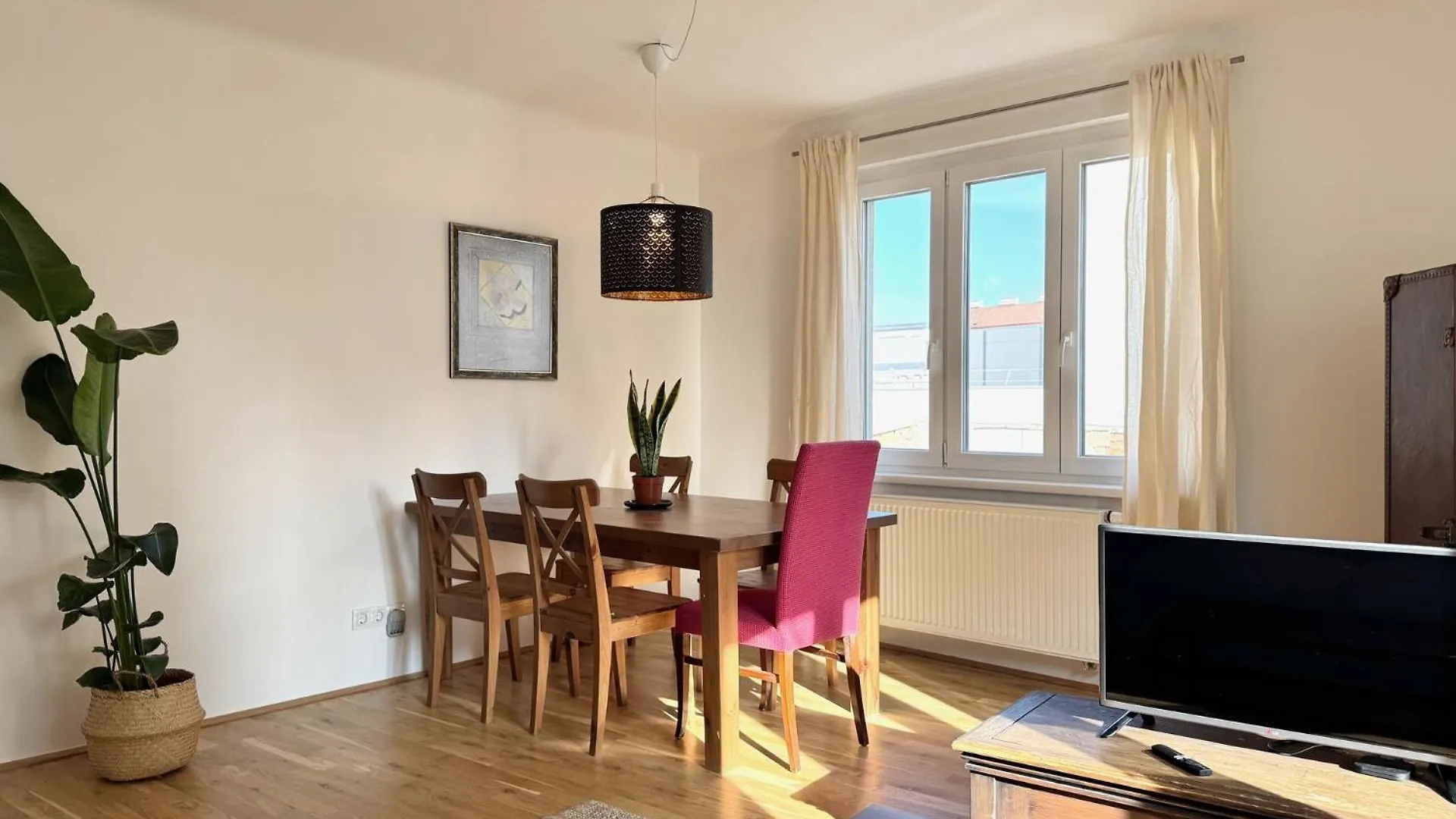 Sonnige Wohnung Beim Yppenplatz Viyana
