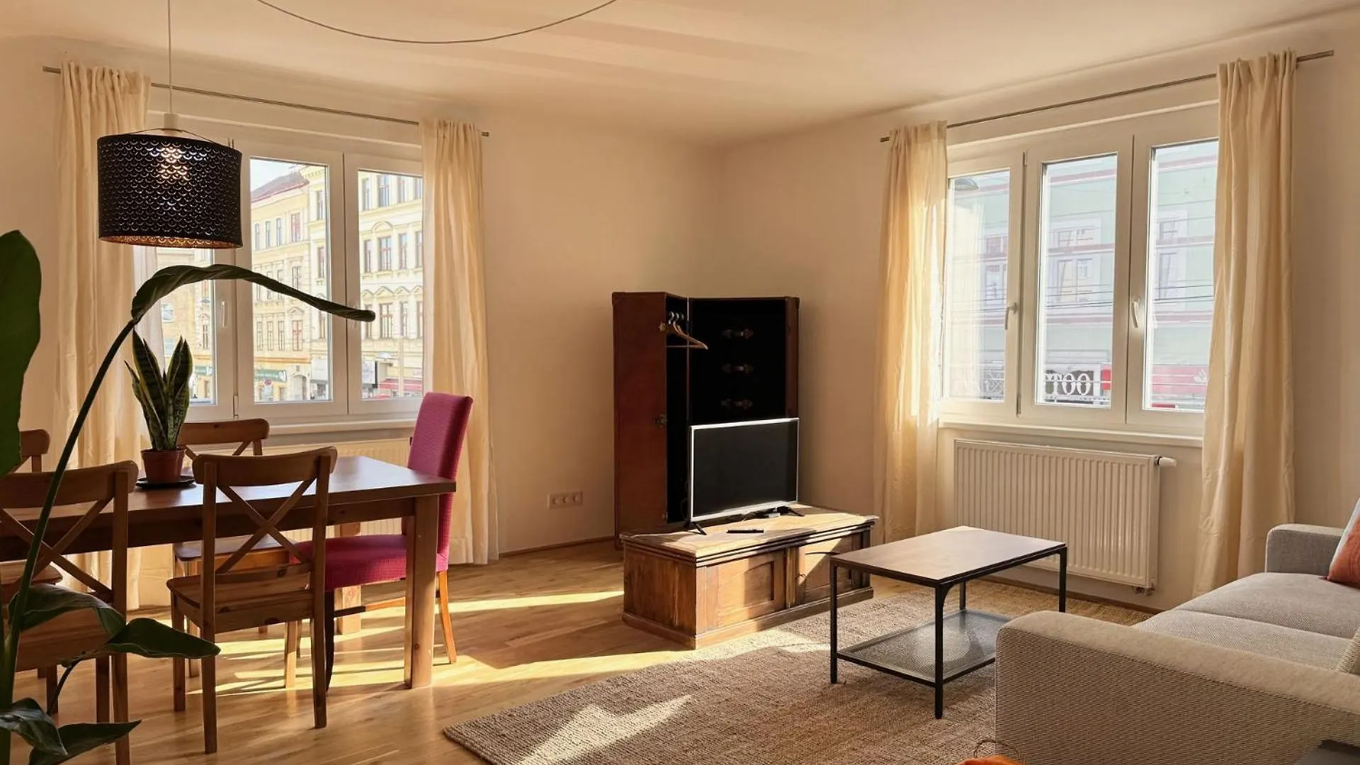 Sonnige Wohnung Beim Yppenplatz Viena Apartament
